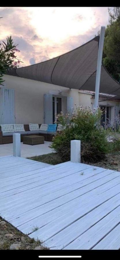 … Et La Fourmi Villa Saumane-de-Vaucluse Exterior photo